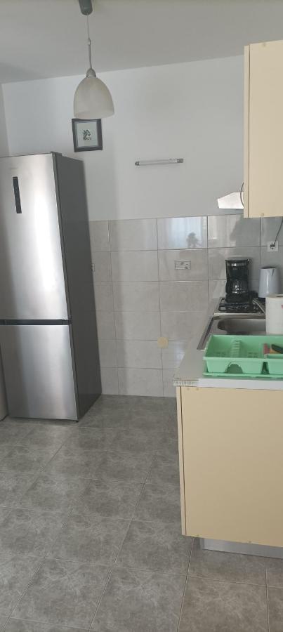 Feel Good Apartment Banjol エクステリア 写真