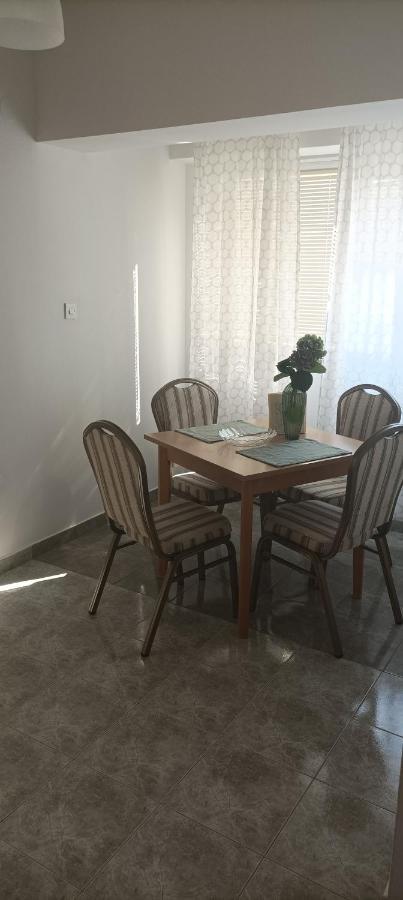 Feel Good Apartment Banjol エクステリア 写真