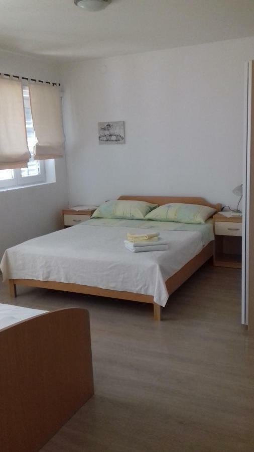 Feel Good Apartment Banjol エクステリア 写真